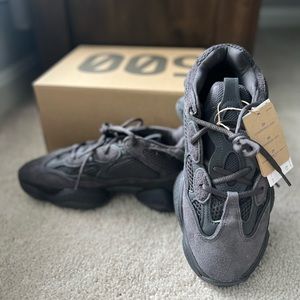 Yeezy 500